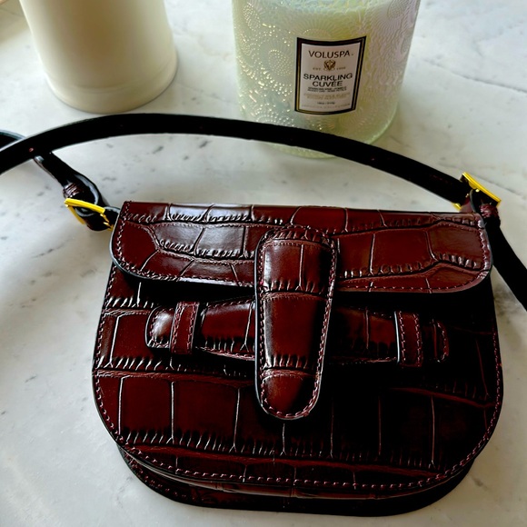 NWOT C asymmetrical inspired mini crossbody croc print burgundy - Picture 2 of 5